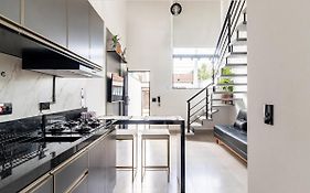 Loft de luxo em Peruíbe, 3 minutos da praia